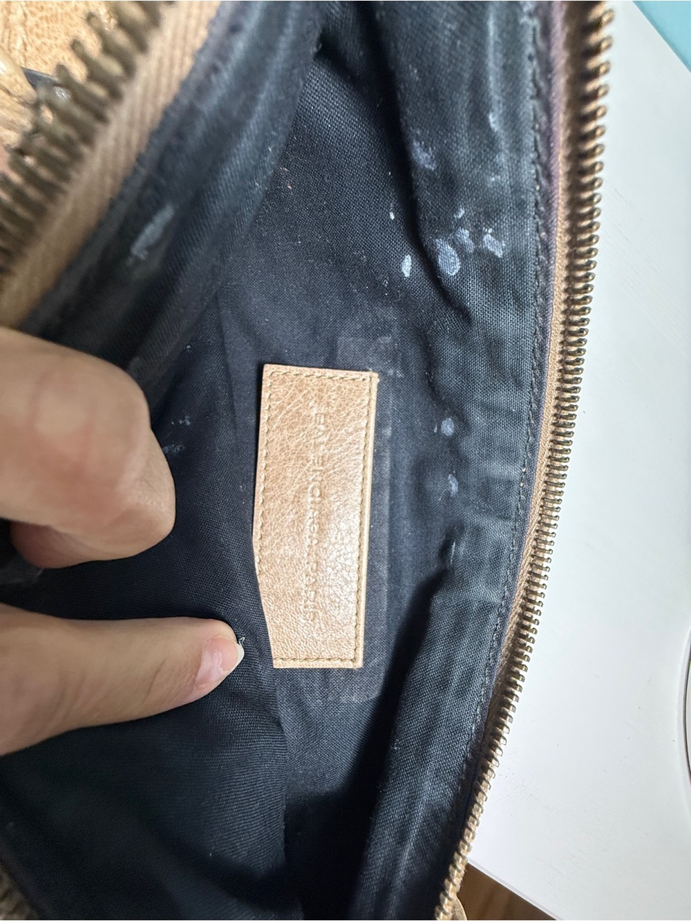 Balenciaga Classic Clip Medium Leather Clutch - Camel/Beige - Authentic - Picture 6 of 7